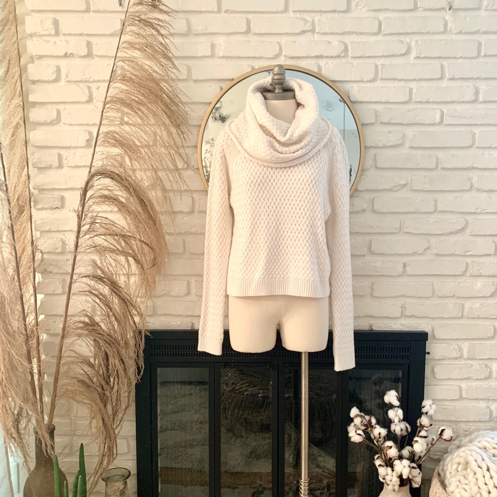 NY & Co knit sweater